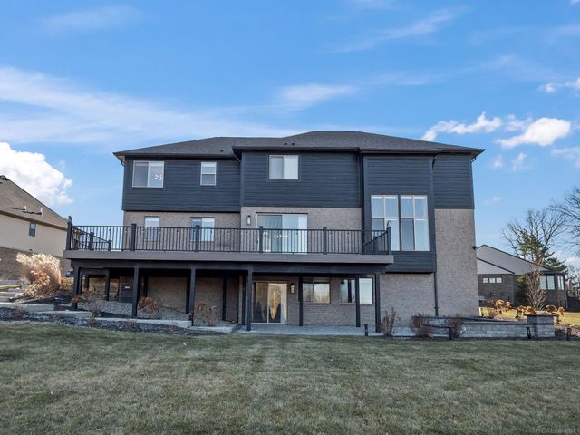 50155 N Anita Way, Macomb Twp, MI 48044