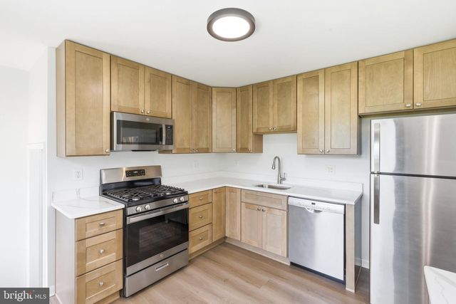 9005 PERRING PARK RD, Baltimore, MD 21234