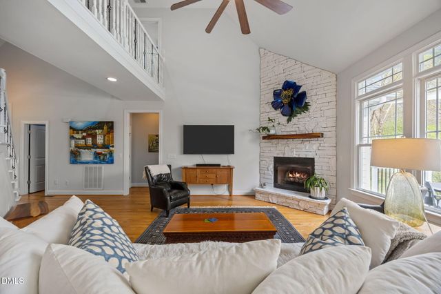 170 Meadow Glen Drive, Wake Forest, NC 27587