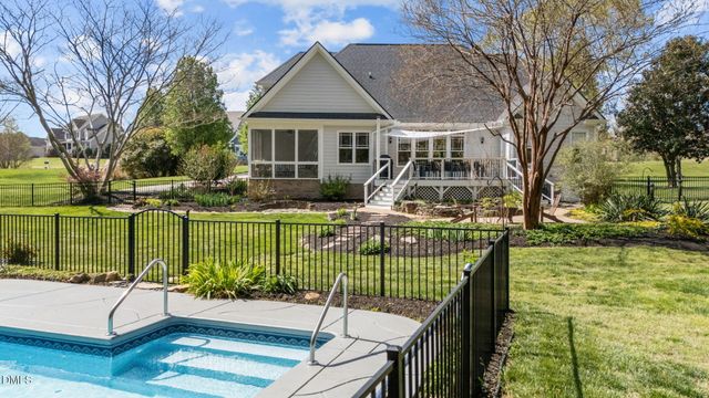 170 Meadow Glen Drive, Wake Forest, NC 27587