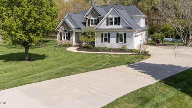 170 Meadow Glen Drive, Wake Forest, NC 27587