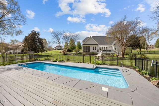 170 Meadow Glen Drive, Wake Forest, NC 27587