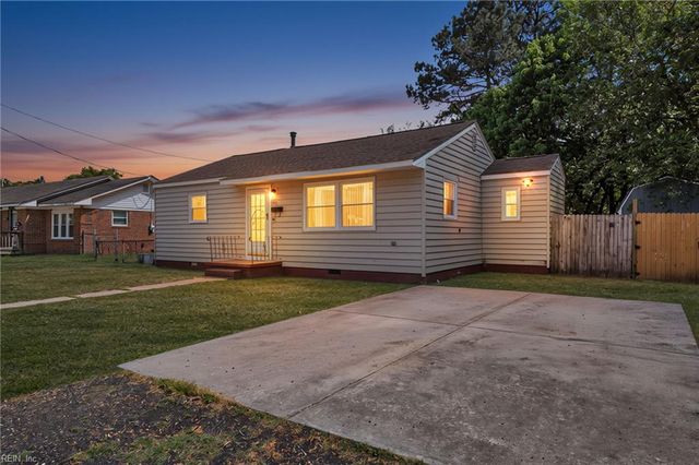 517 Norcum CIR, Portsmouth, VA 23701