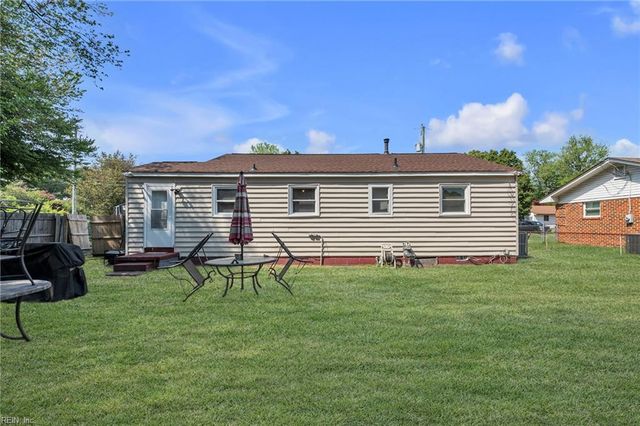 517 Norcum CIR, Portsmouth, VA 23701