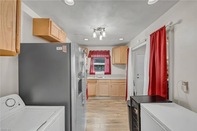 517 Norcum CIR, Portsmouth, VA 23701