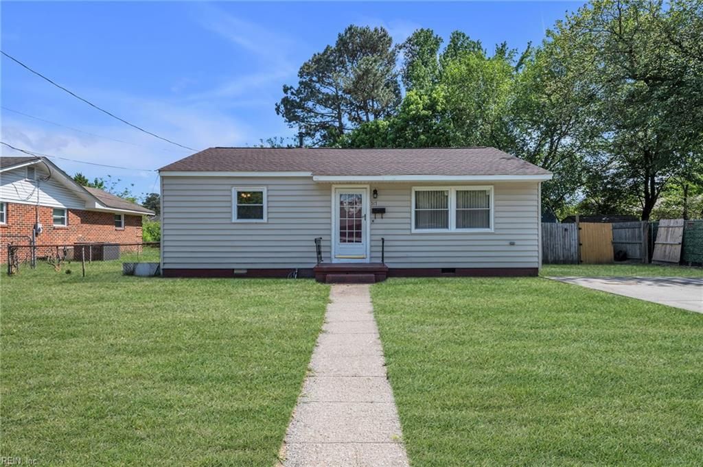 517 Norcum CIR, Portsmouth, VA 23701