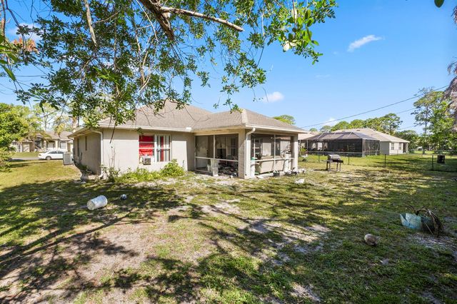 609 NW Cardinal Drive, Port St. Lucie, FL 34983