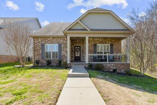 214 Whitman Aly, Clarksville, TN 37043
