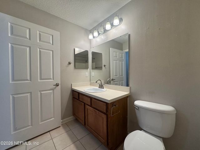 6099 MAGGIES Circle 114, Jacksonville, FL 32244