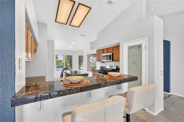 36430 Rotterdam, Winchester, CA 92596