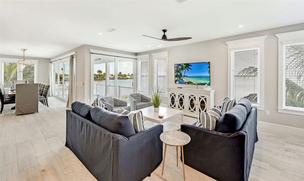 2516 AVENUE A, BRADENTON BEACH, FL 34217 — photo 5