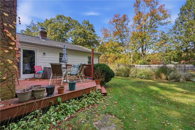 15 Woodland Road, Scituate, RI 02857