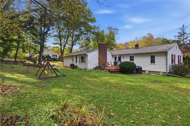15 Woodland Road, Scituate, RI 02857