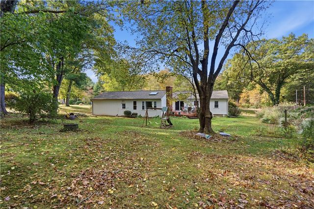 15 Woodland Road, Scituate, RI 02857