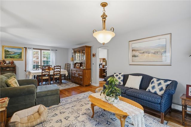 15 Woodland Road, Scituate, RI 02857