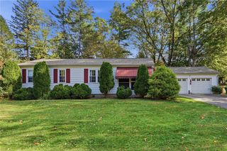 15 Woodland Road, Scituate, RI 02857