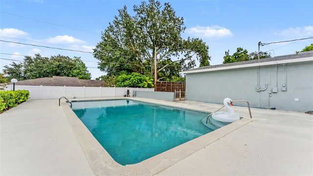 526 POPPELL DRIVE, Lakeland, FL 33813