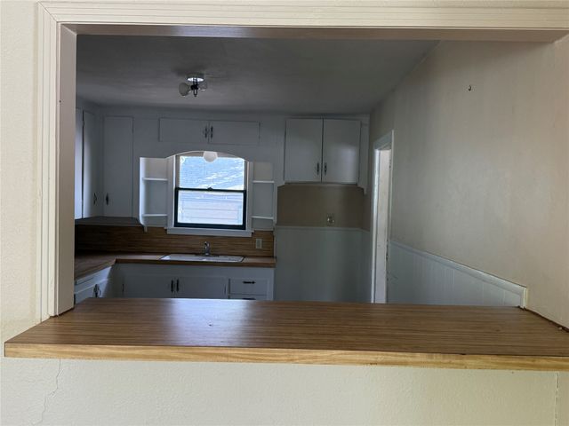 1602 SE 11th Avenue, Mineral Wells, TX 76067