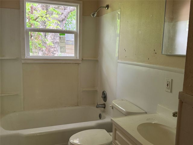 1602 SE 11th Avenue, Mineral Wells, TX 76067