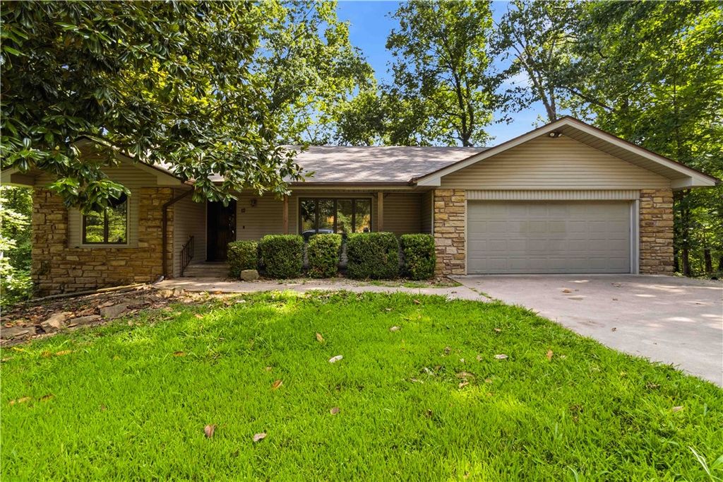 12 Basore Lane, Bella Vista, AR 72715