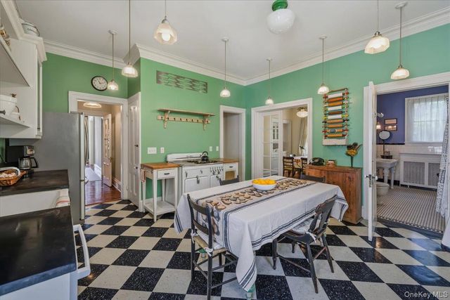 148 S Broadway, Nyack, NY 10960