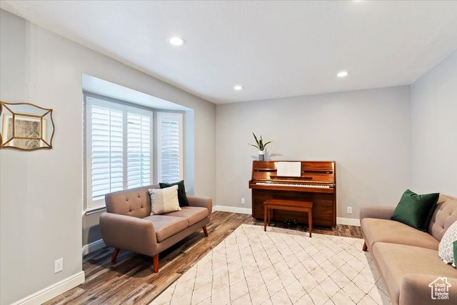 53 N FOXHILL RD, North Salt Lake, UT 84054