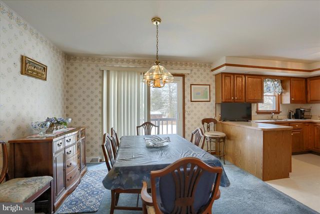 35 DOGWOOD CIR, Elizabethtown, PA 17022