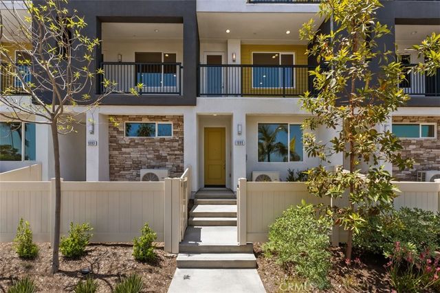 1095 N Harbor Boulevard, Anaheim, CA 92801