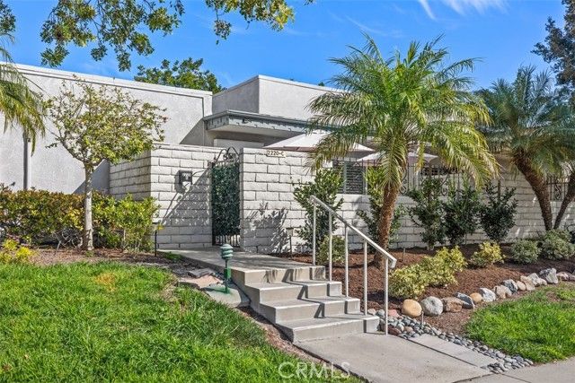 2220 Via Mariposa East C, Laguna Woods, CA 92637