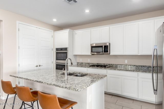 13026 E Cembeline Lane, Tucson, AZ 85747