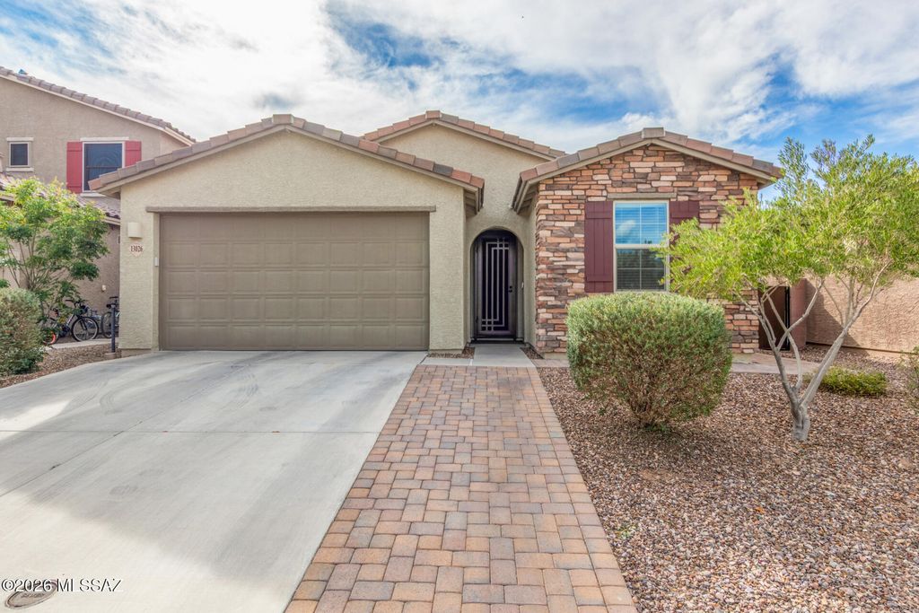 13026 E Cembeline Lane, Tucson, AZ 85747