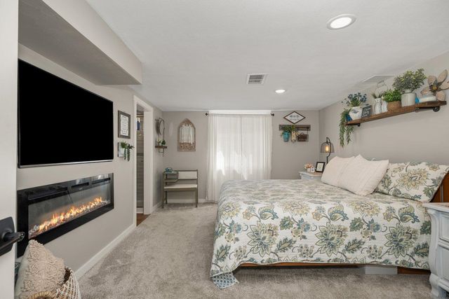 5124 N OAK St, Spokane, WA 99205