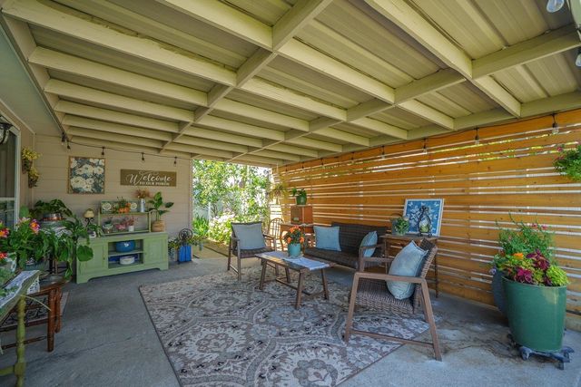 5124 N OAK St, Spokane, WA 99205