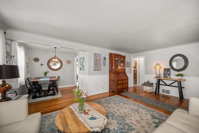 5124 N OAK St, Spokane, WA 99205