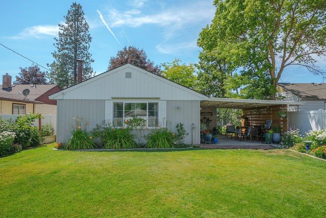 5124 N OAK St, Spokane, WA 99205