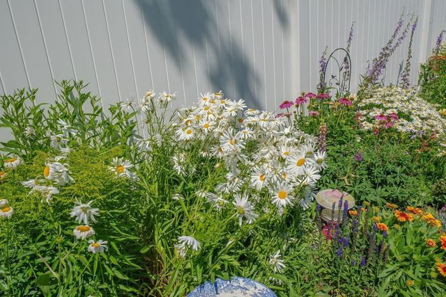 5124 N OAK St, Spokane, WA 99205