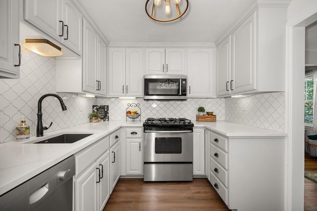 5124 N OAK St, Spokane, WA 99205