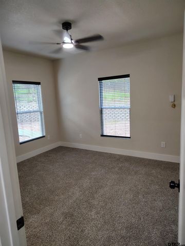 118 Primrose Path, Holly Lake Ranch, TX 75765