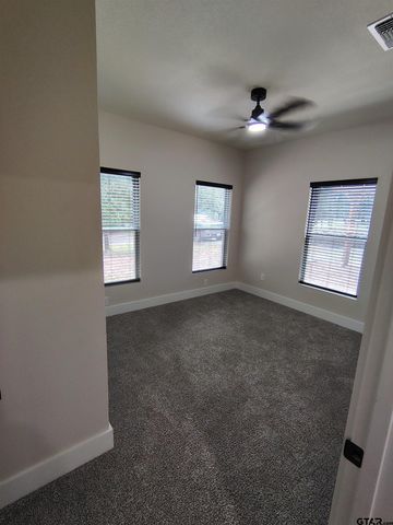 118 Primrose Path, Holly Lake Ranch, TX 75765