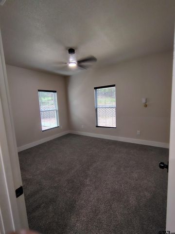 118 Primrose Path, Holly Lake Ranch, TX 75765