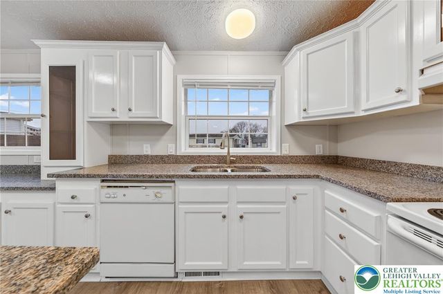 1190 Grange Road K5, Upper Macungie Twp, PA 18106