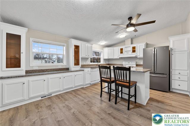 1190 Grange Road K5, Upper Macungie Twp, PA 18106