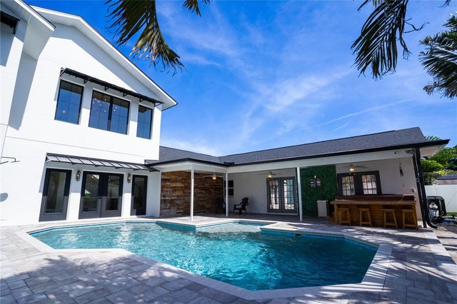 11763 HARBORSIDE CIRCLE, Largo, FL 33773