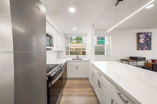 1408 Brickell Bay Dr 518, Miami, FL 33131
