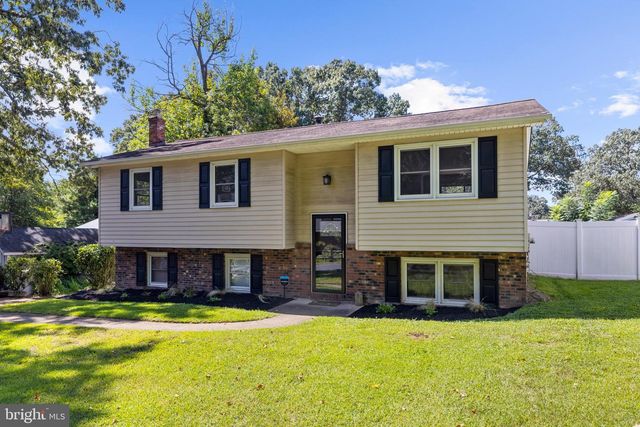 214 BEACH RD, Pasadena, MD 21122