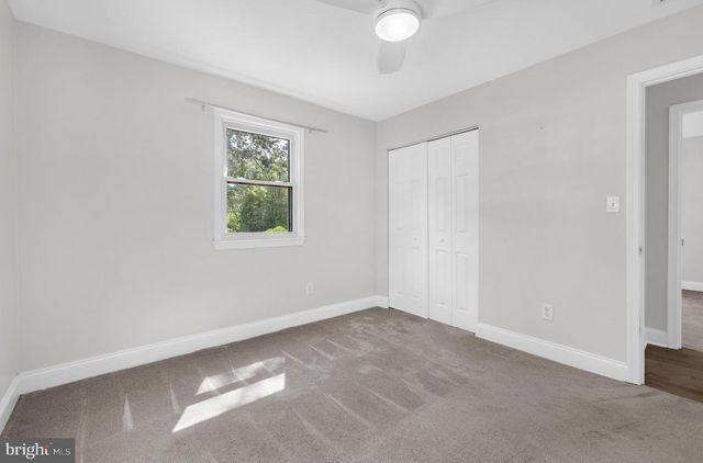 214 BEACH RD, Pasadena, MD 21122