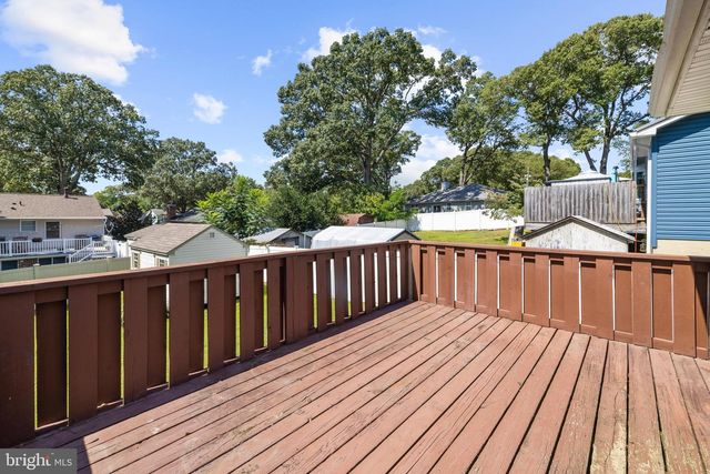 214 BEACH RD, Pasadena, MD 21122