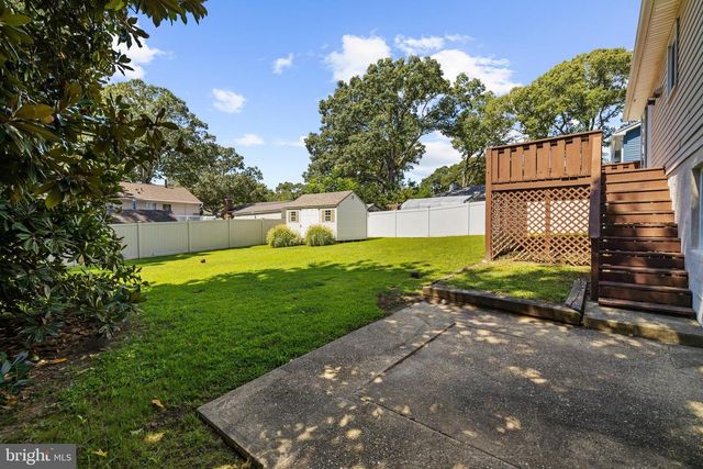 214 BEACH RD, Pasadena, MD 21122