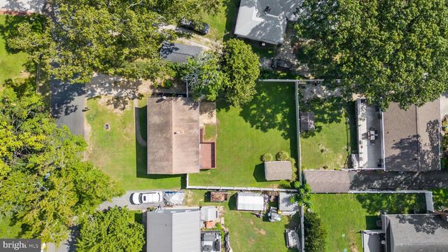 214 BEACH RD, Pasadena, MD 21122
