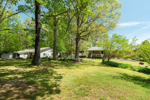222226 County Road 705, Athens, TN 37303